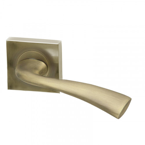 SCIMITAR MATT ANT BRASS LEVER,SQ ROSE