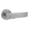 06-16E LINEA PEARL NICKEL LEVER ON ROSE